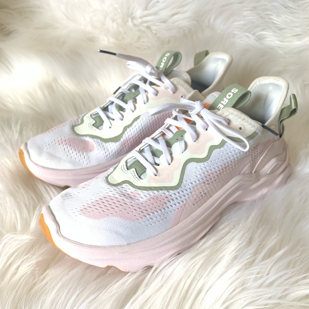 SOREL Women's Kinetic Breakthru Day Lace Shoes White and Pink Sneakers 8.5